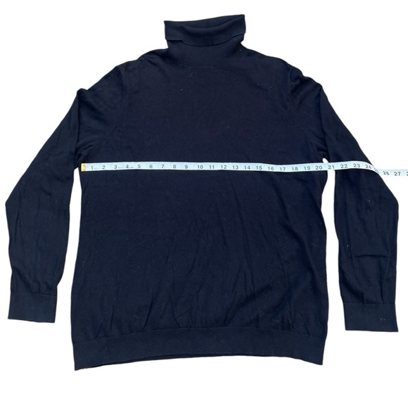 Black Tommy Hilfiger Turtle Neck Long Sleeve (L) - Picture 3 of 6